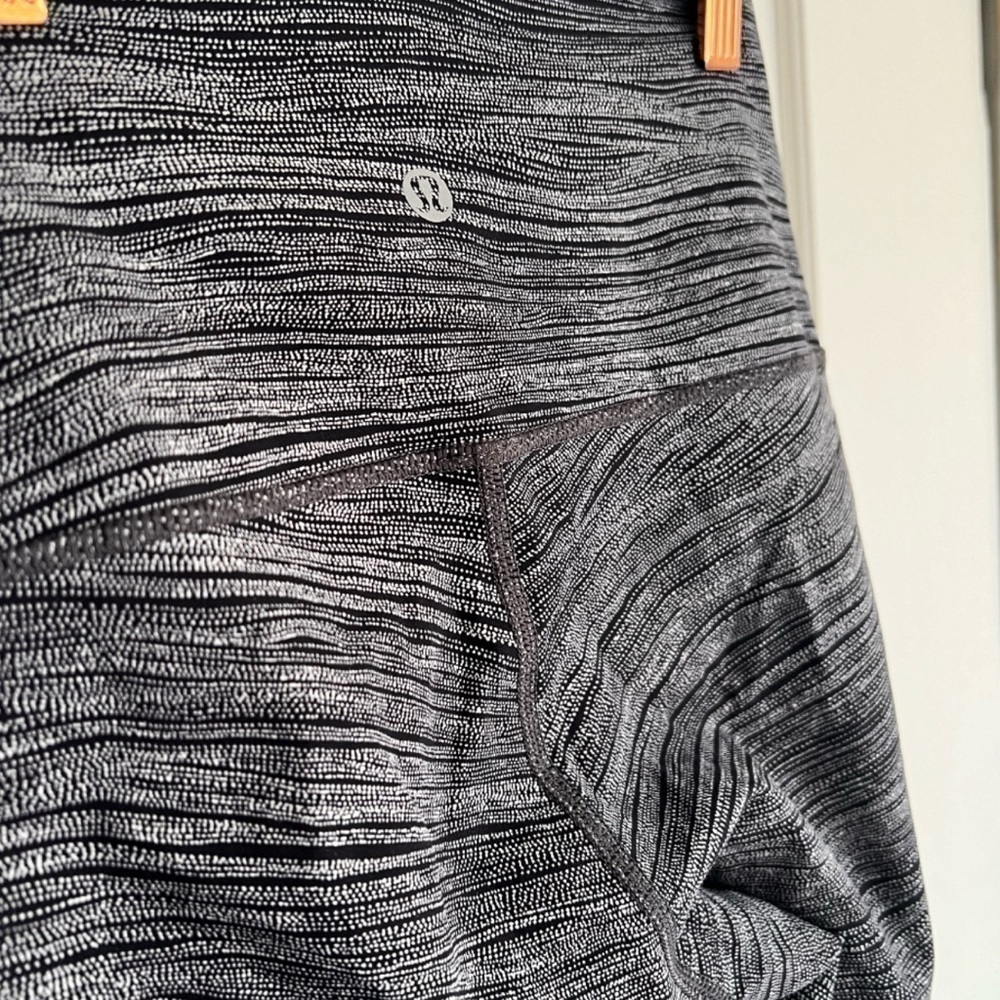 Lululemon Wunder Under - image 4